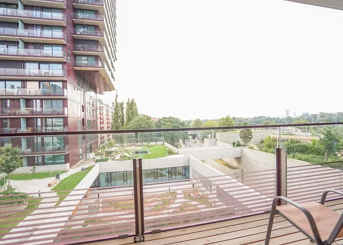 Suite In High-Rise On The Danube