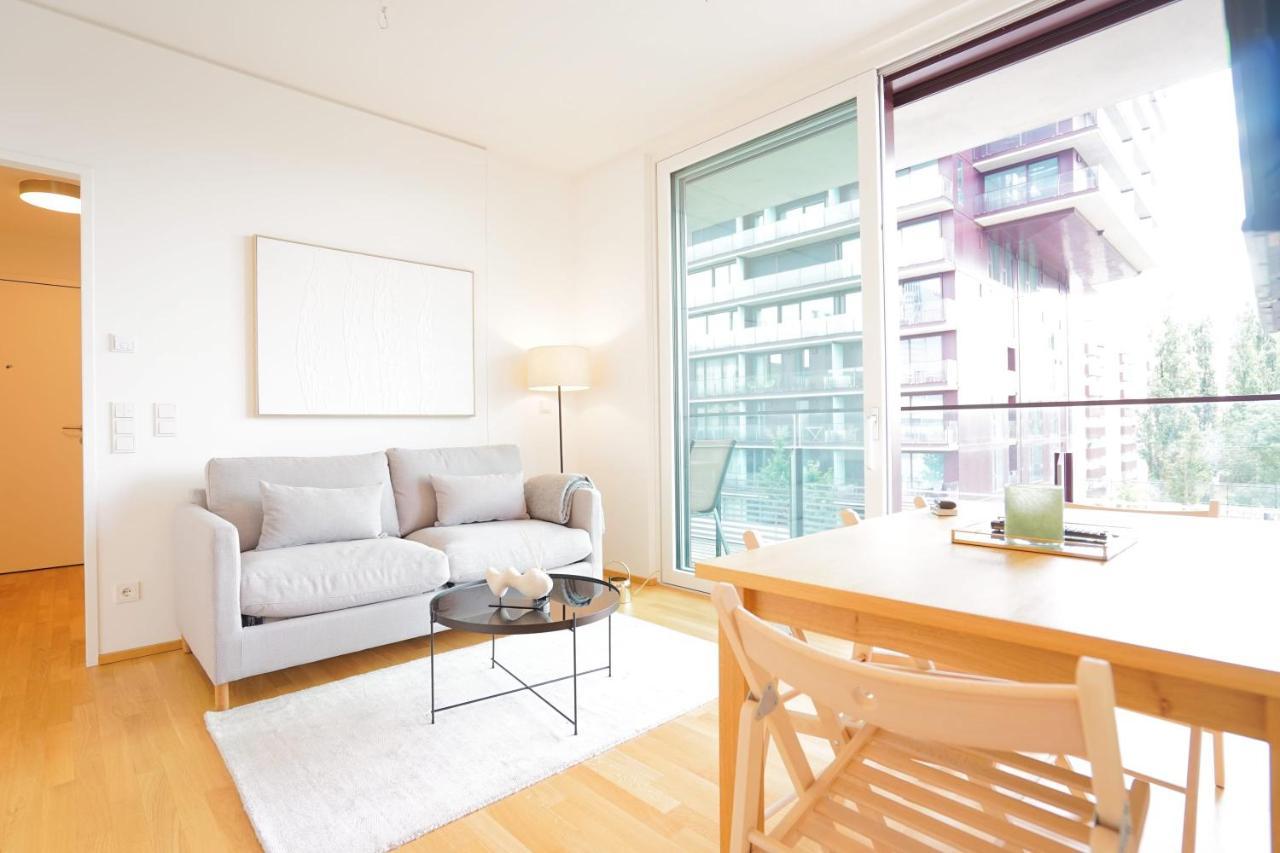 Apartament In High-rise On The Danube *